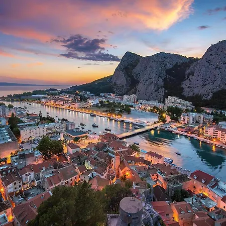 Mit Blick Auf Wasser Medici